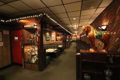 treasurepot-dinein-corner.jpg